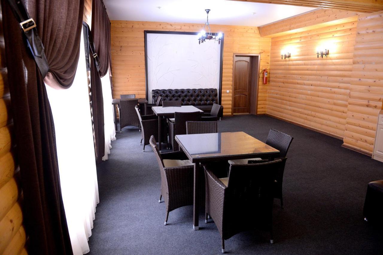 Pride Hotel Taraz Esterno foto
