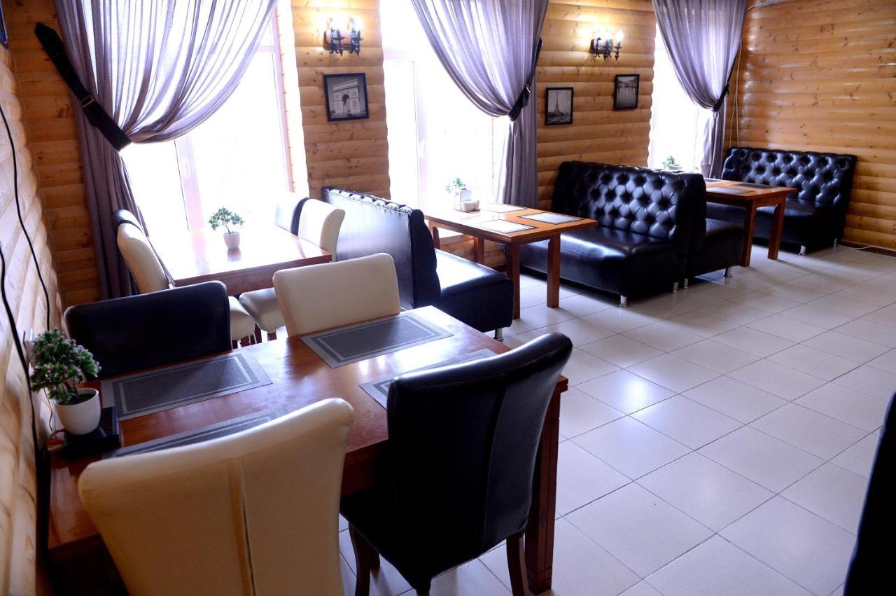 Pride Hotel Taraz Esterno foto