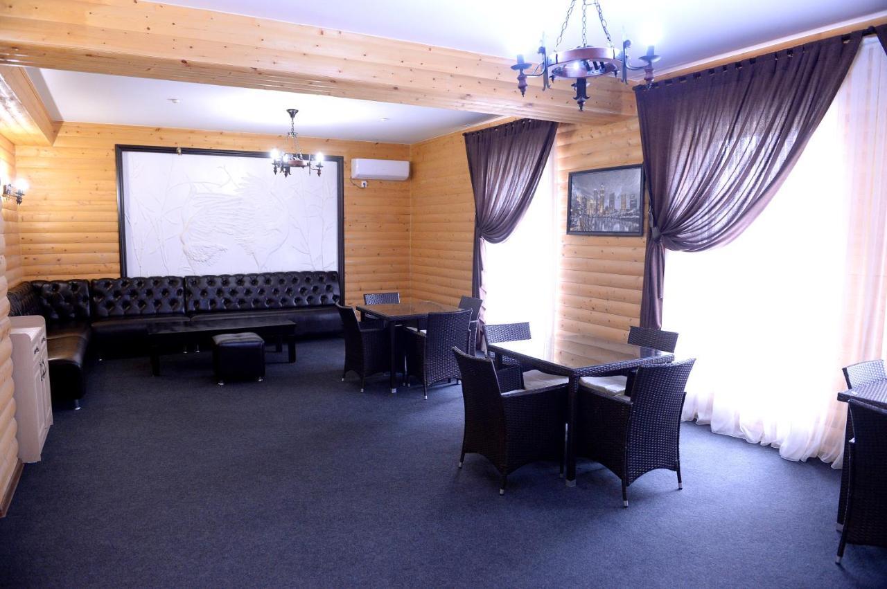 Pride Hotel Taraz Esterno foto