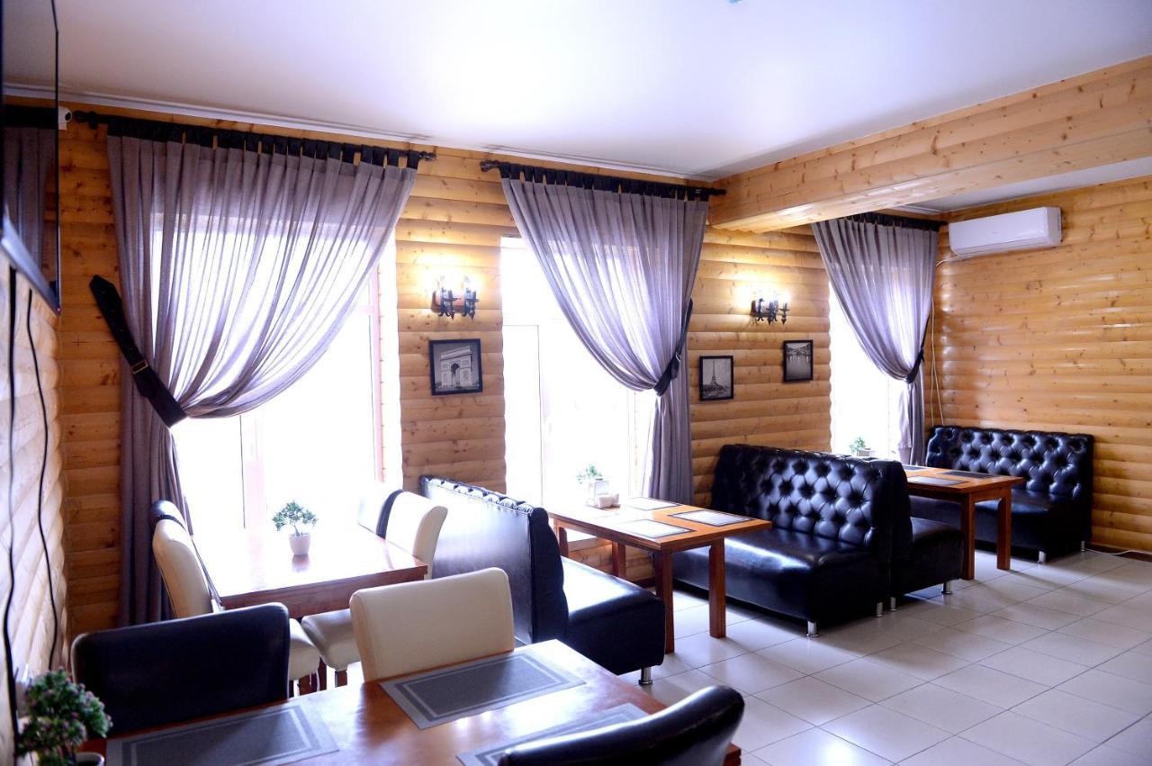 Pride Hotel Taraz Esterno foto