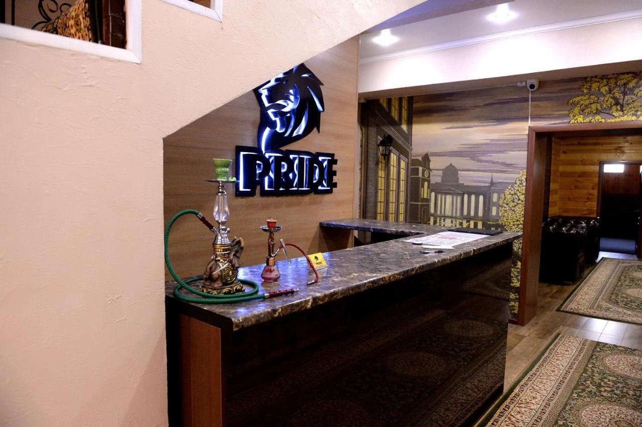 Pride Hotel Taraz Esterno foto
